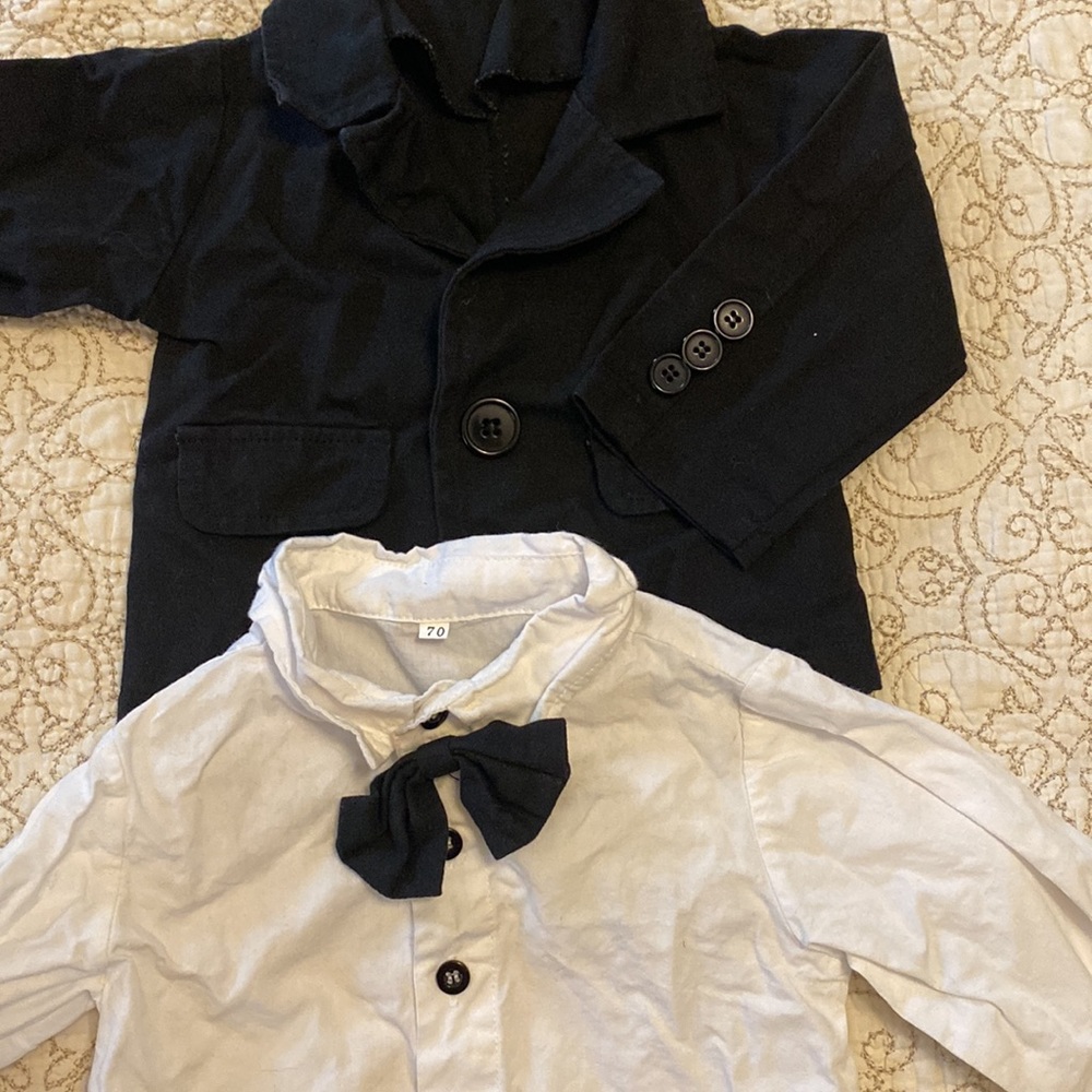 Infant suit with bow tie